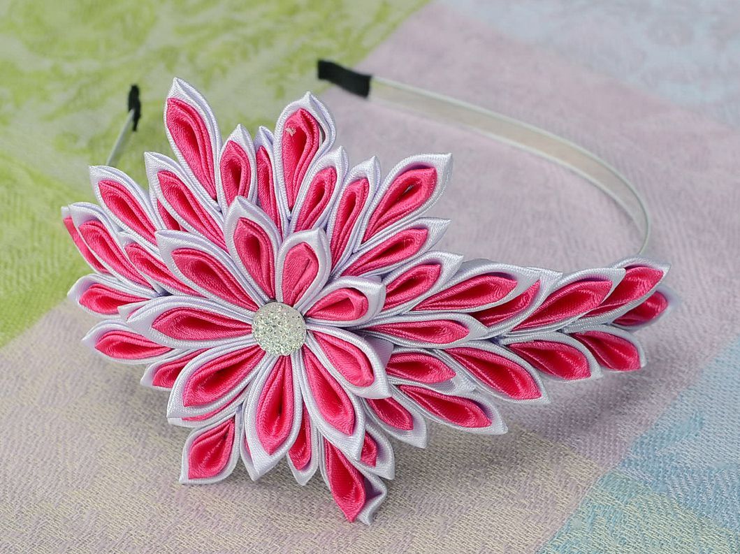 Diadema o corona de color Lila-rosado para la cabeza con flores de seda foto 5