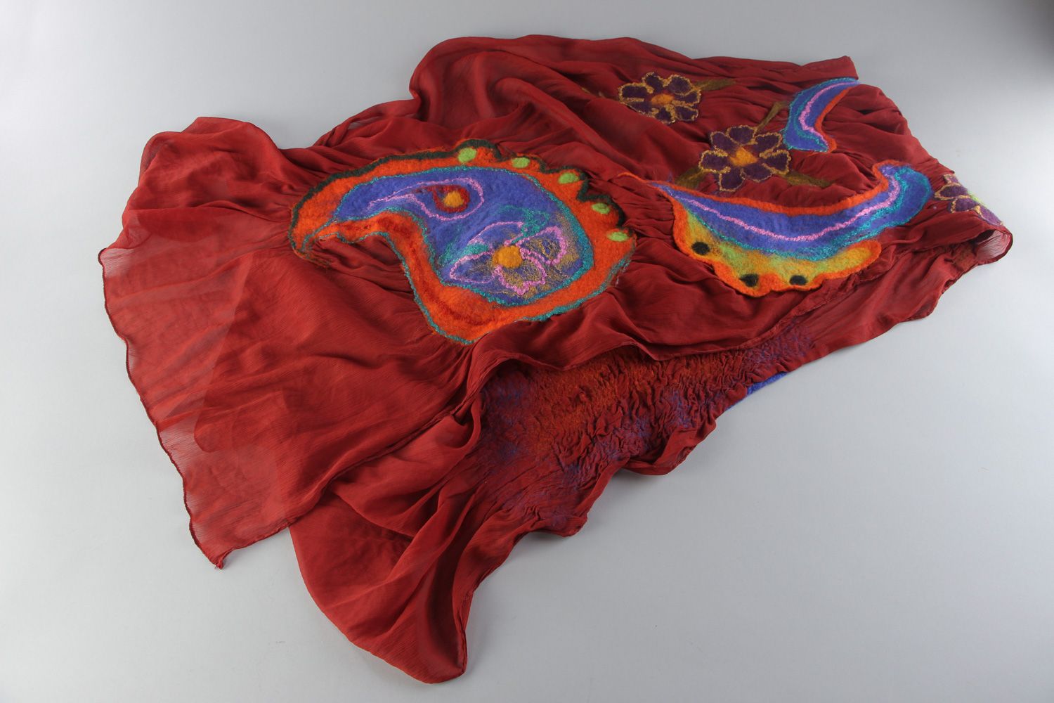 Jolie palatine en soie et laine rouge foncé accessoire cadeau pour femme photo 1