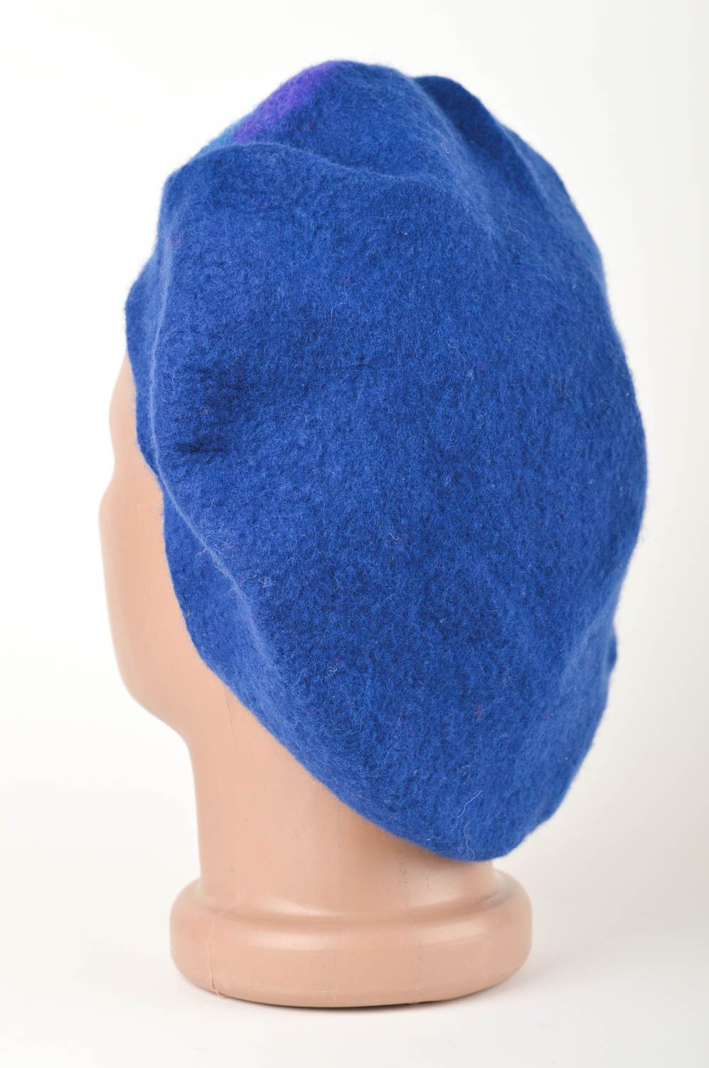 Béret en laine feutrée Chapeau fait main bleu chaud Vêtement pour femme photo 5