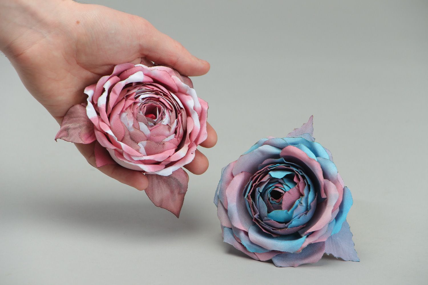 Set of handmade gabardine textile flower brooches of pink and blue colors Roses photo 4