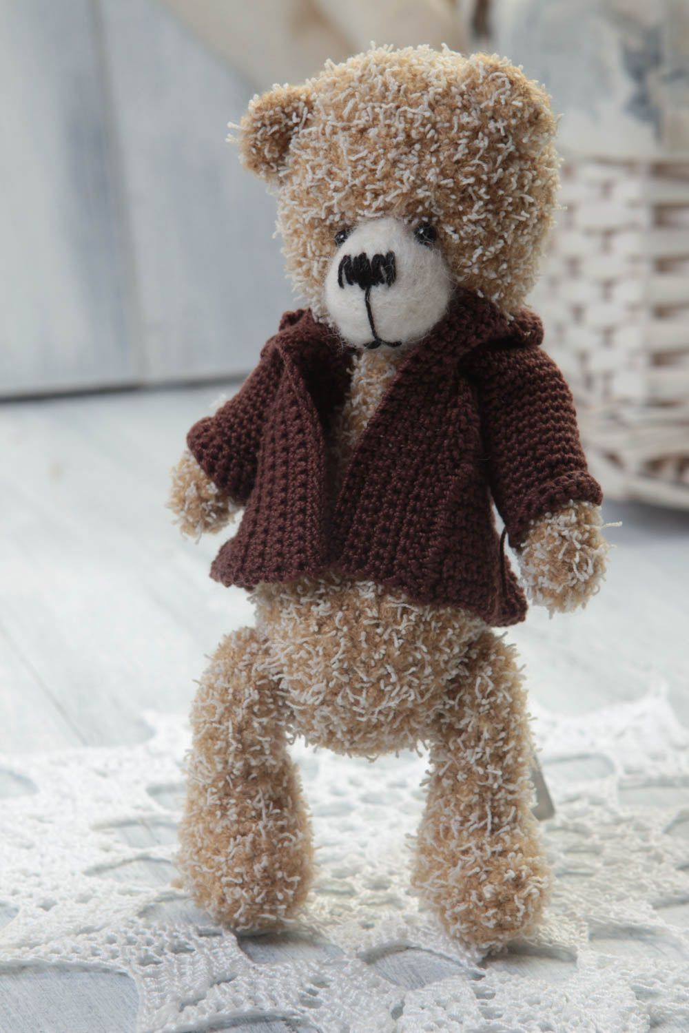 Doudou ours en pull fait main Peluche au crochet original Jouet pour enfant photo 1
