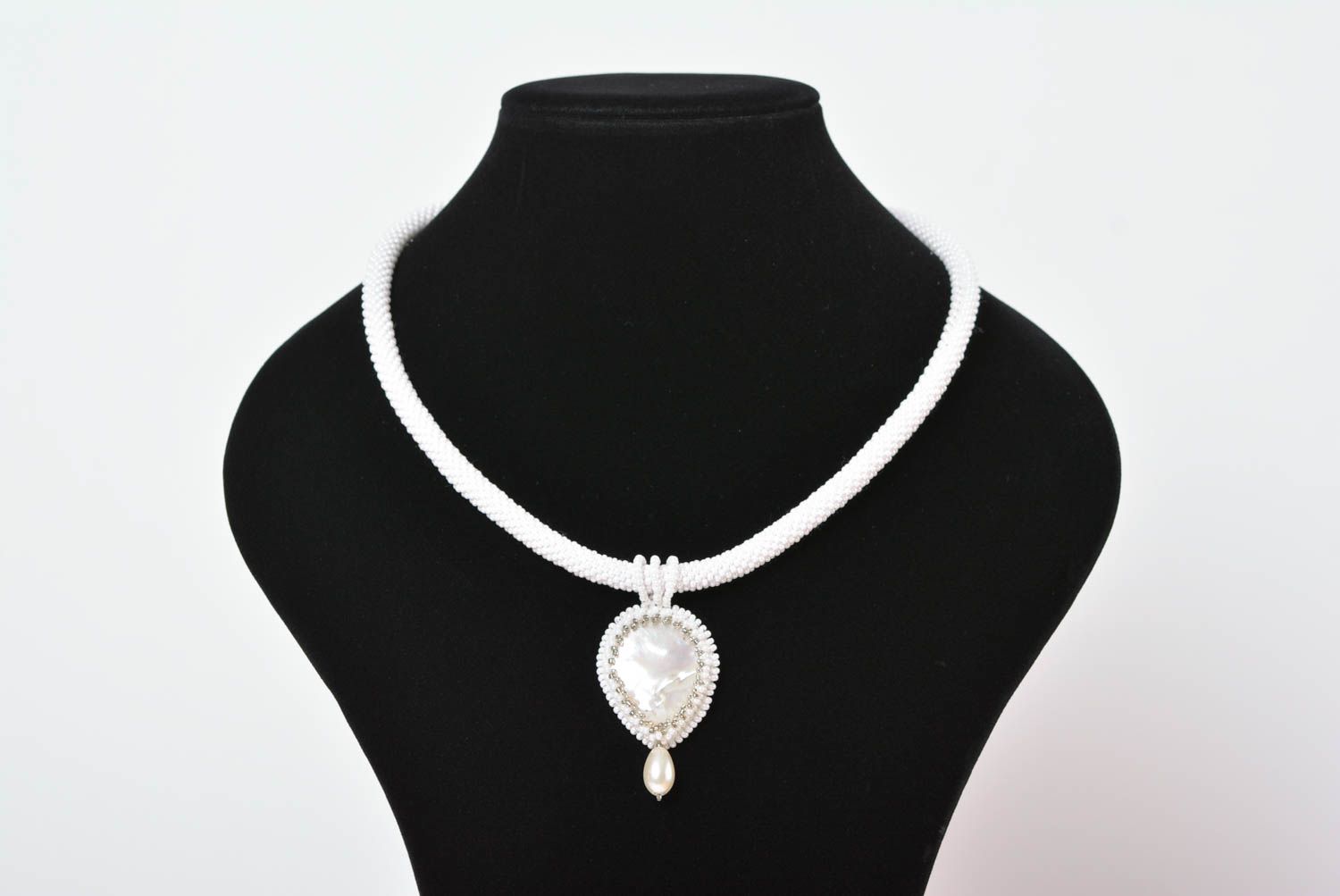 Handmade beaded necklace stylish necklace with nacreous pendant cute necklace photo 3