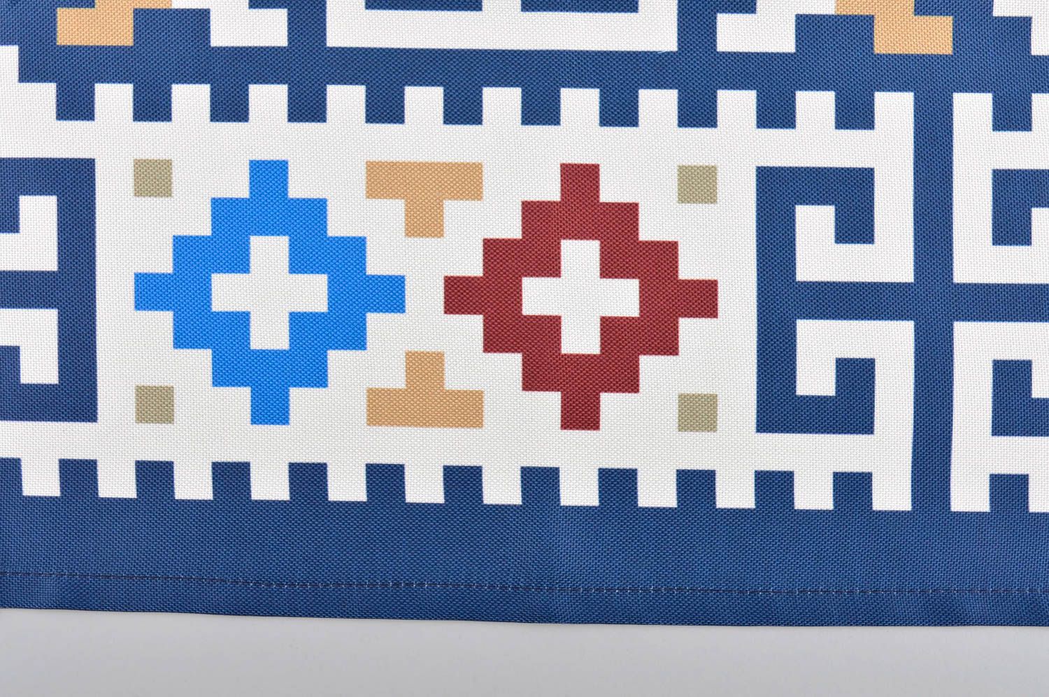 Mantel artesanal azul con ornametos elemento decorativo utensilio de cocina foto 4