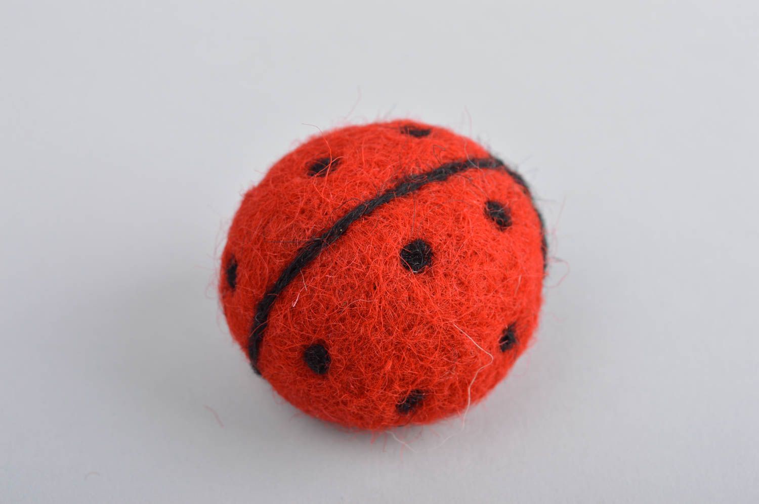 Süßes Kuscheltier Marienkäfer handmade Spielzeug aus Wolle Geschenk für Kinder foto 4