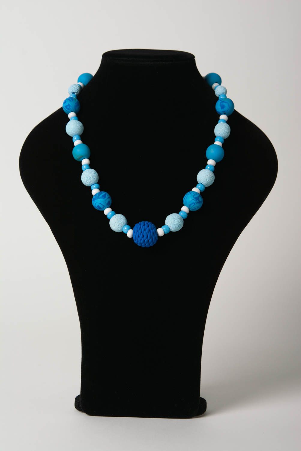 Originelles handgemachtes blaues Collier aus Polymer Ton Damen Schmuck Halskette foto 2