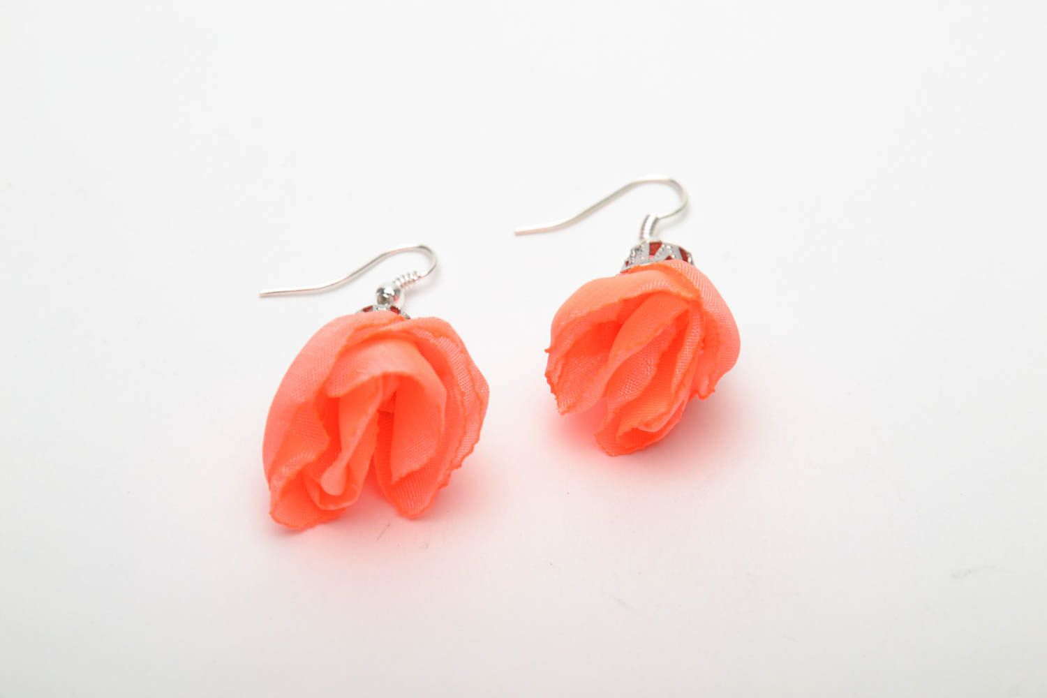 Satin ribbon flower earrings Coral photo 4