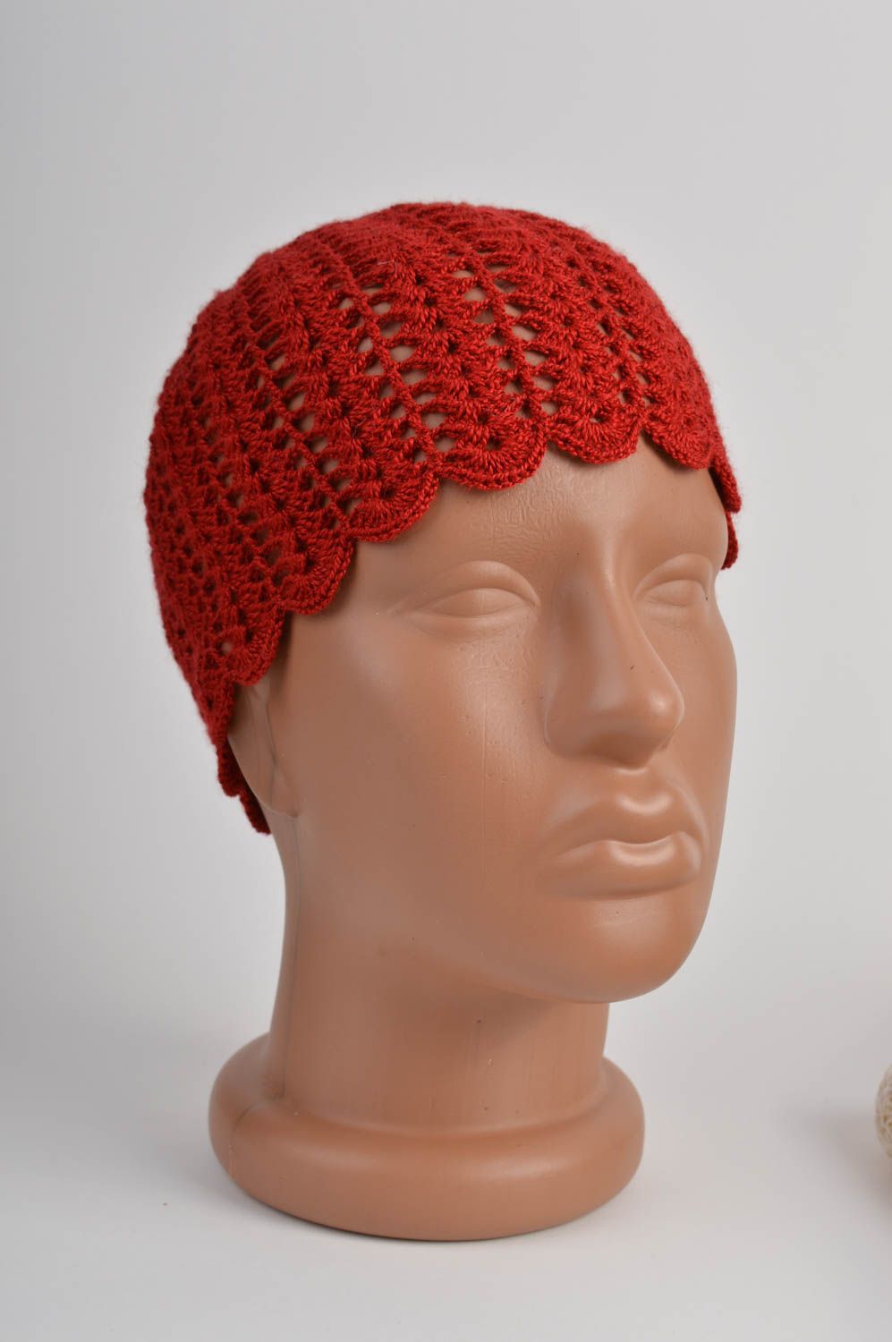 Вязаная шапка для детей ручной работы красная шапка стильная шапочка для девочки фото 2