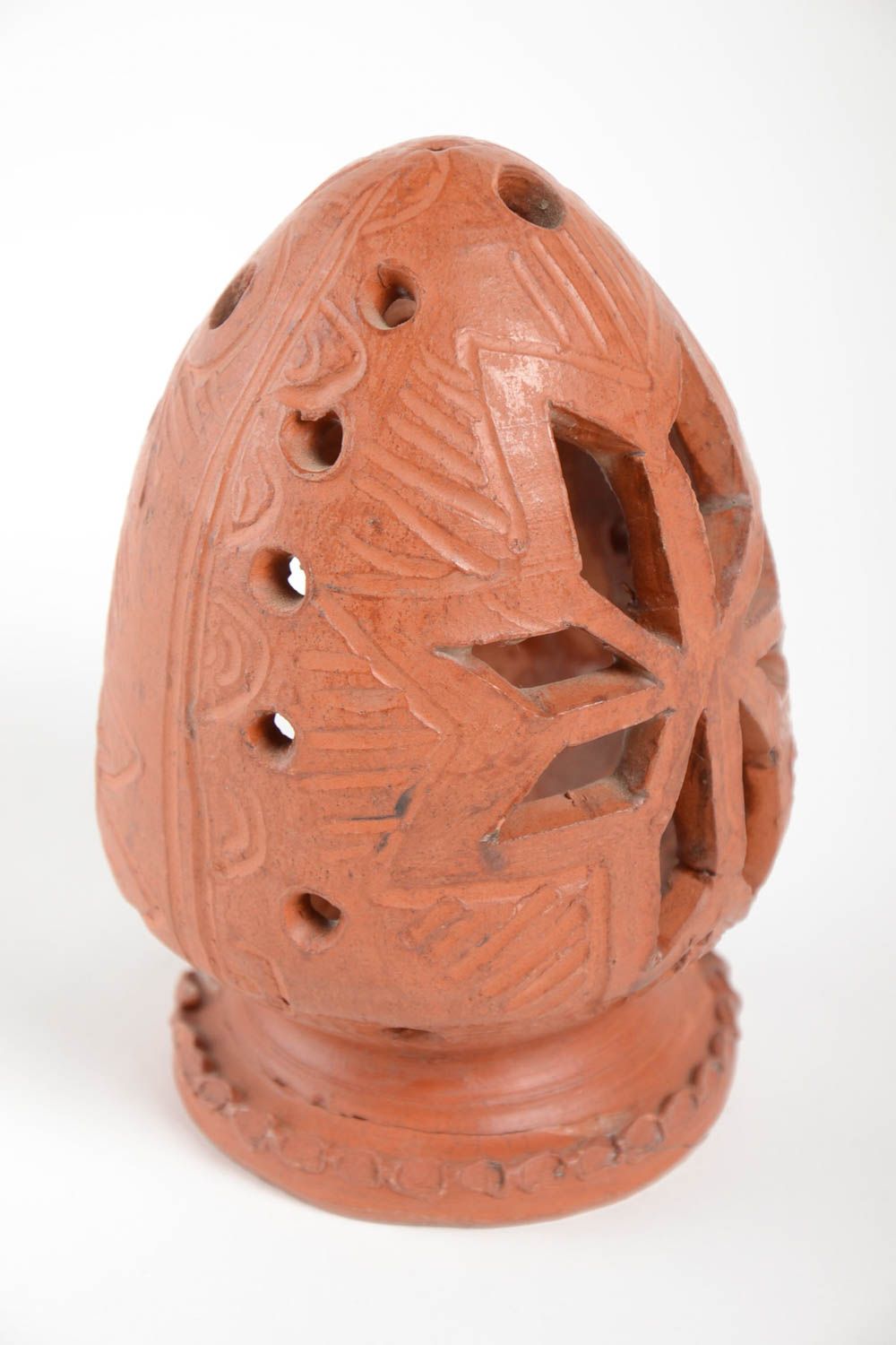 Коричневый глиняный подсвечник ручной работы в форме яйца ажурный красивый фото 4