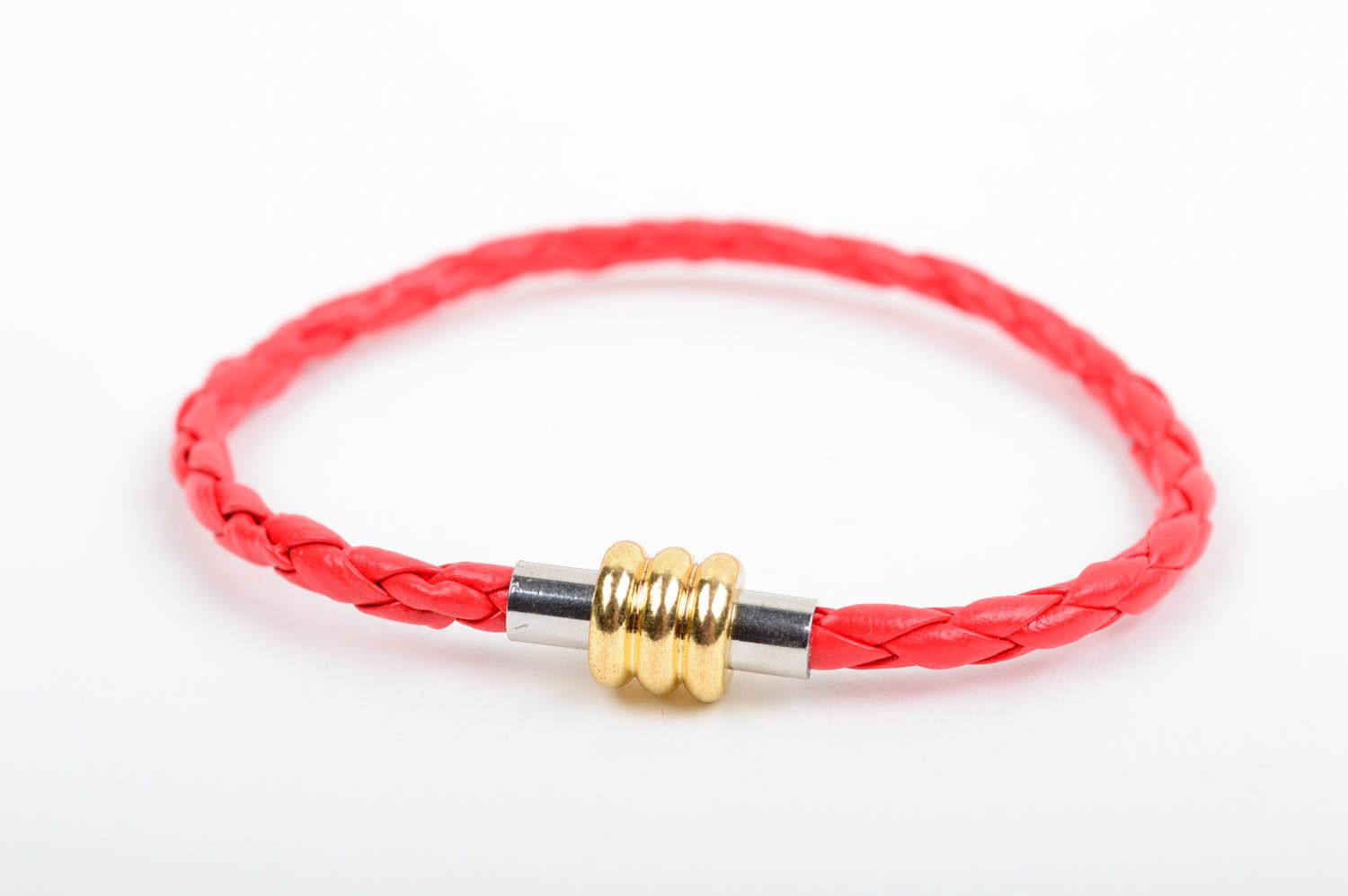Bracelet tressé en cuir artificiel rouge fin fait main original pour femme photo 2