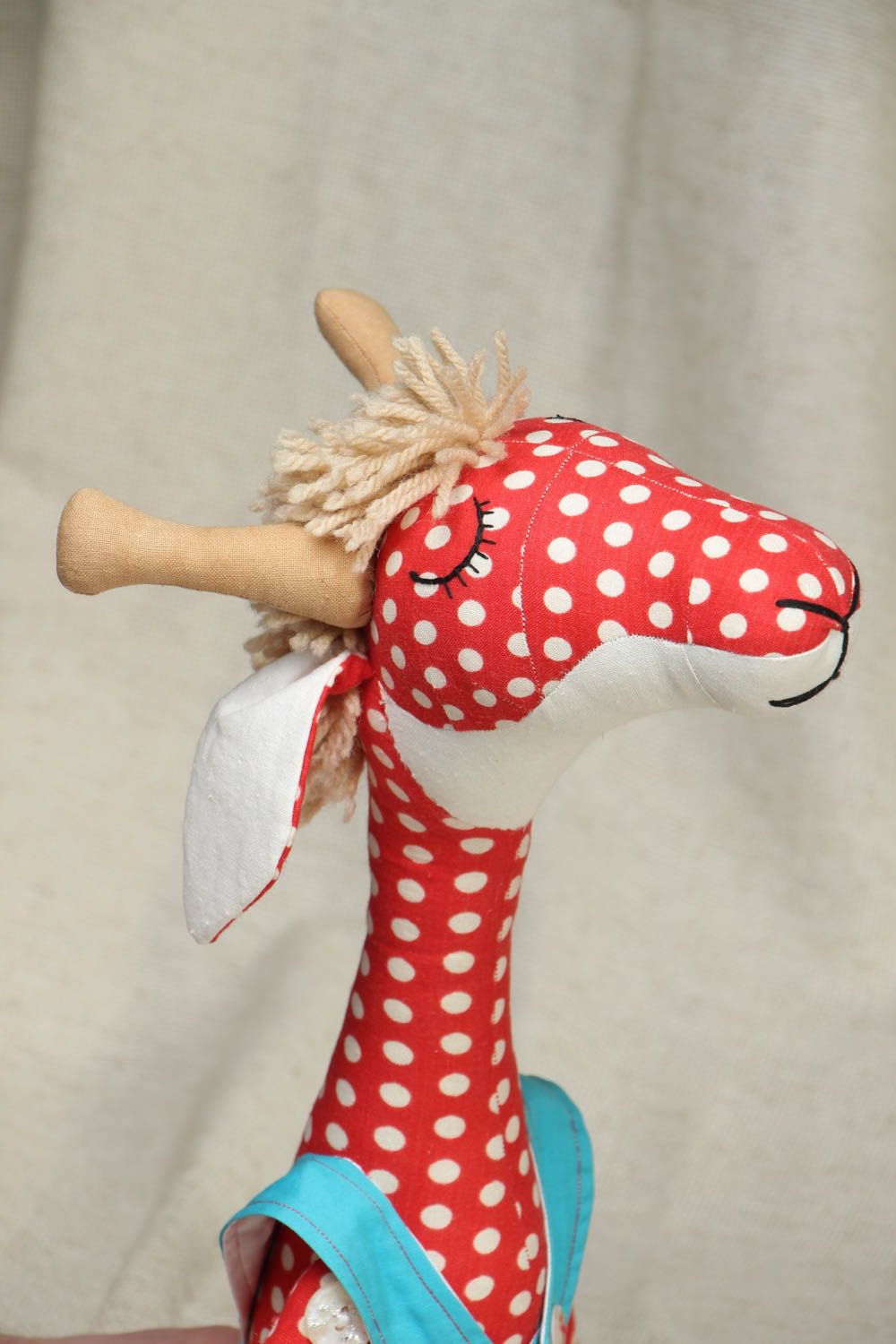 Тканевая игрушка ручной работы Красный жираф в горошек фото 2