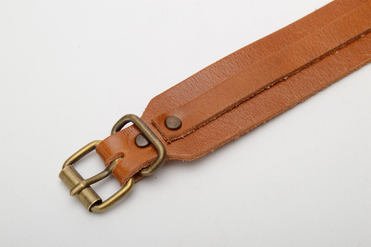 Bracelet en cuir naturel marron avec boucle unisexe fin fait main original photo 5