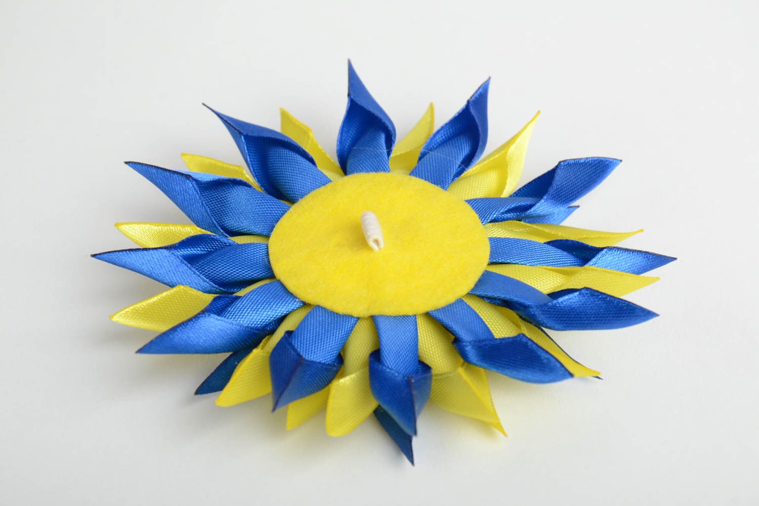 Flor de cintas artesanal para diadema o pinza para el pelo amarilla azul  foto 3