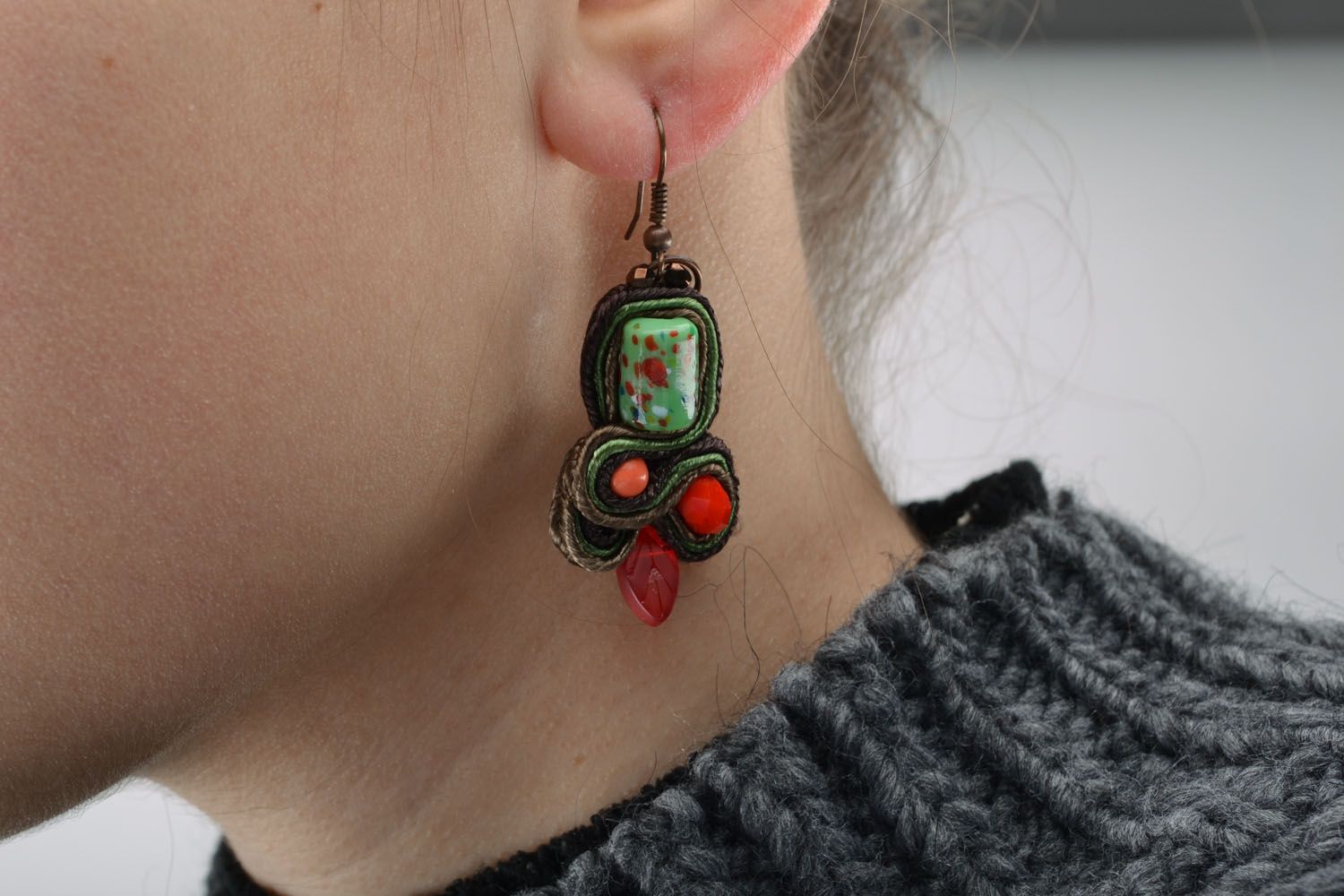 Earrings with coral and nephrite photo 1