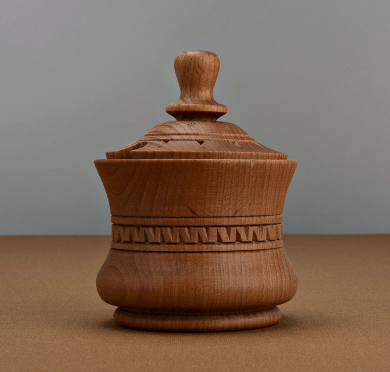 Wooden handmade 10 oz honey pot with lid 0,7 lb photo 3