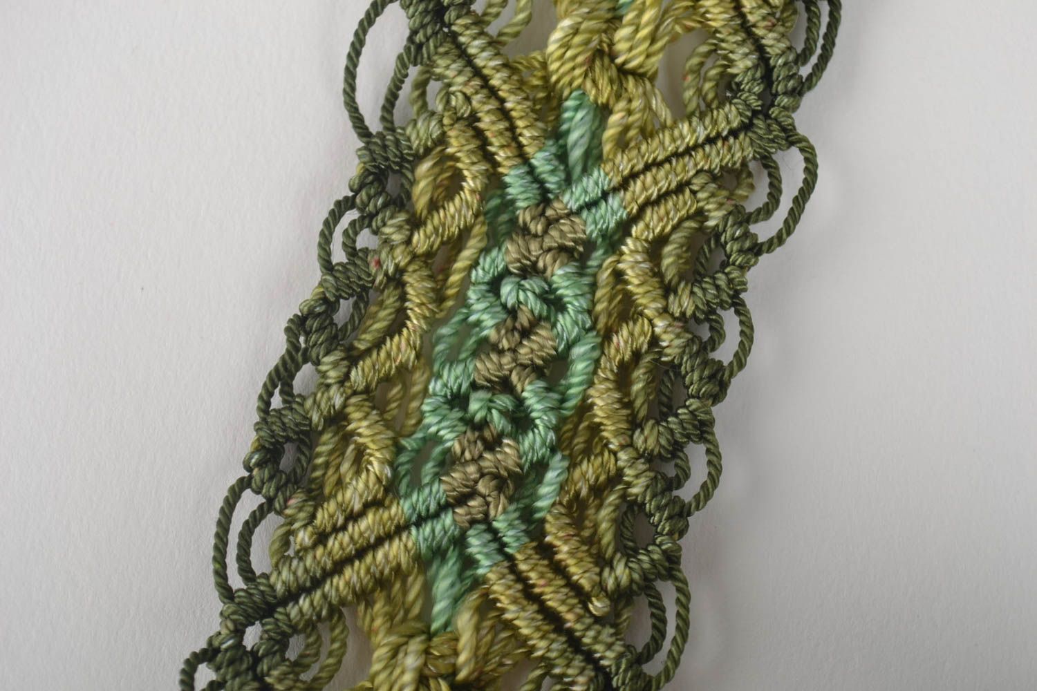 Женский ремень пояс ручной работы пояс для талии зеленый на завязках плетеный фото 3