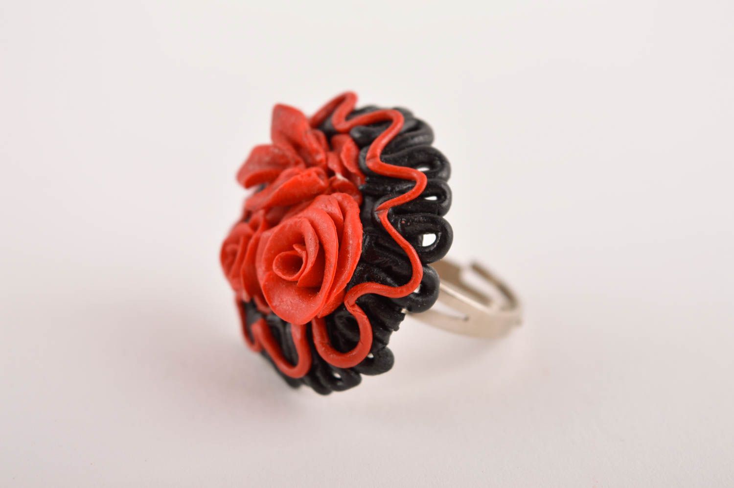 Кольцо ручной работы украшение из полимерной глины украшение кольцо розы фото 2