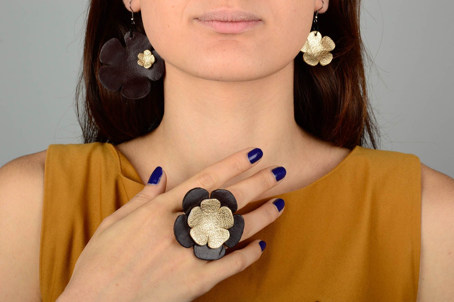 Boucles d'oreilles pendantes Bague fait main fleurs en cuir Cadeau femme photo 2