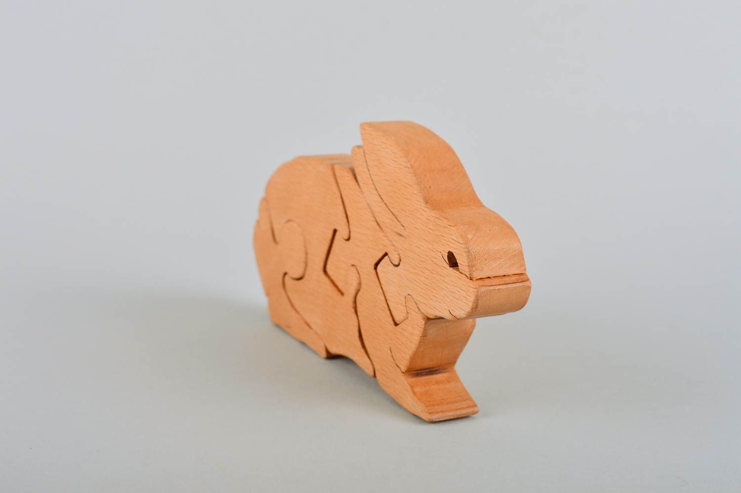 Handmade Spielzeug Holz Geschenk für Kinder Spielzeug aus Holz kleiner Hase foto 3