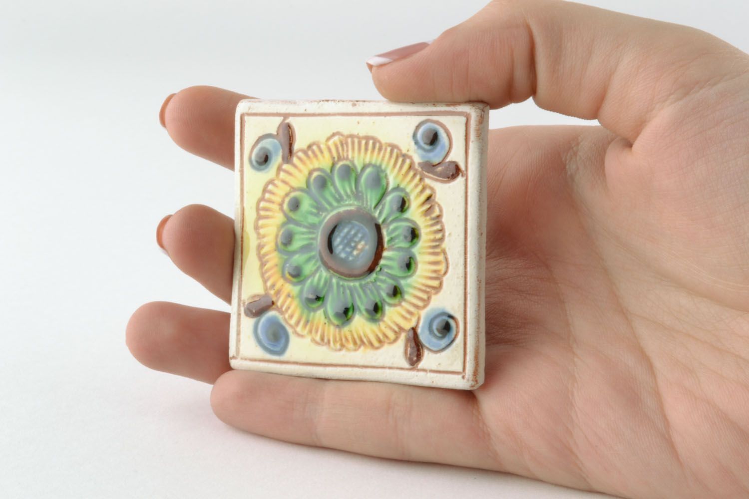 Handmade dekorativer Magnet auf Kühlschrank foto 2