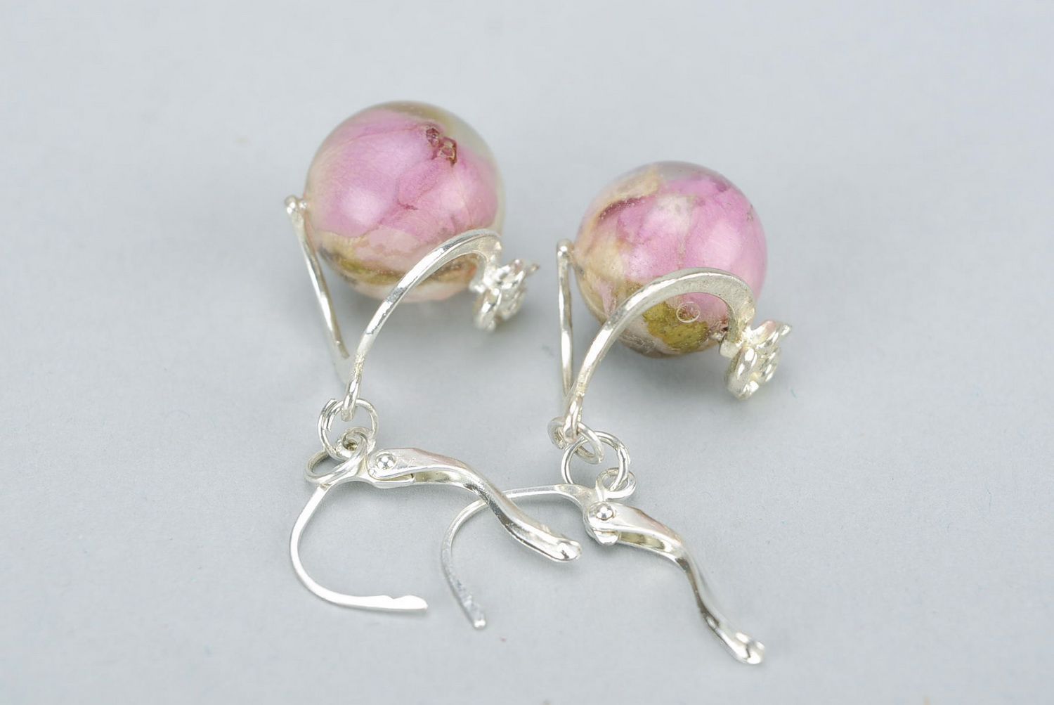 Earrings made from buds of a tea rose photo 4