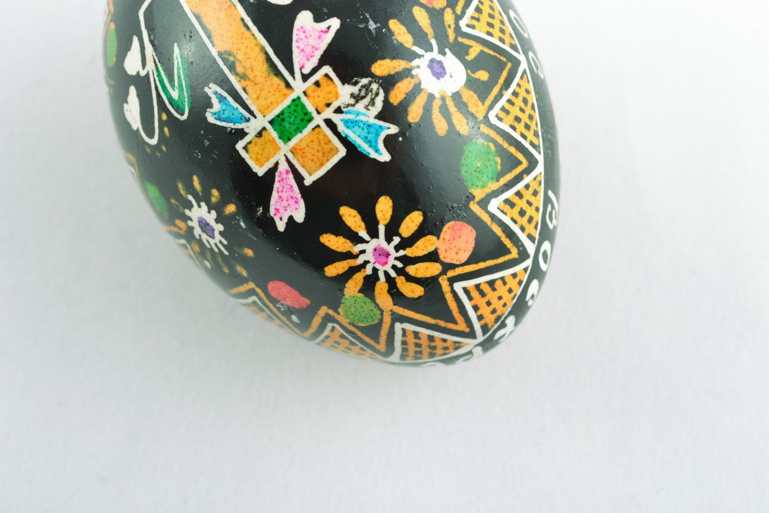 Œuf de Pâques peint à motifs floraux de cire chaude décoration faite main  photo 5