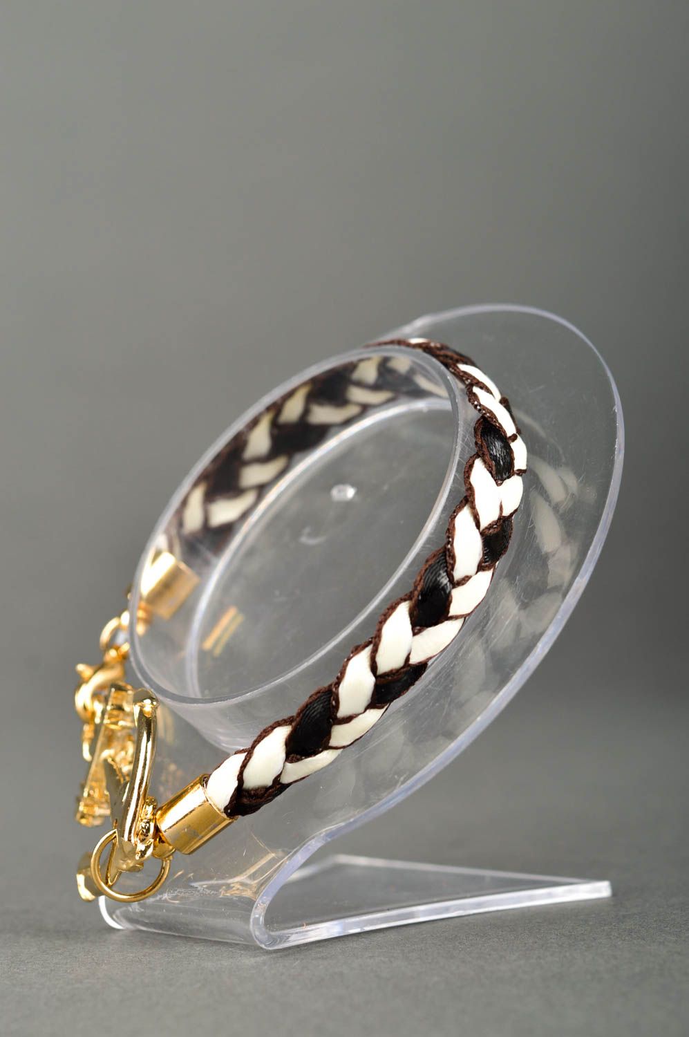 Черно-белый браслет ручной работы женский браслет коса из лент стильный браслет фото 2