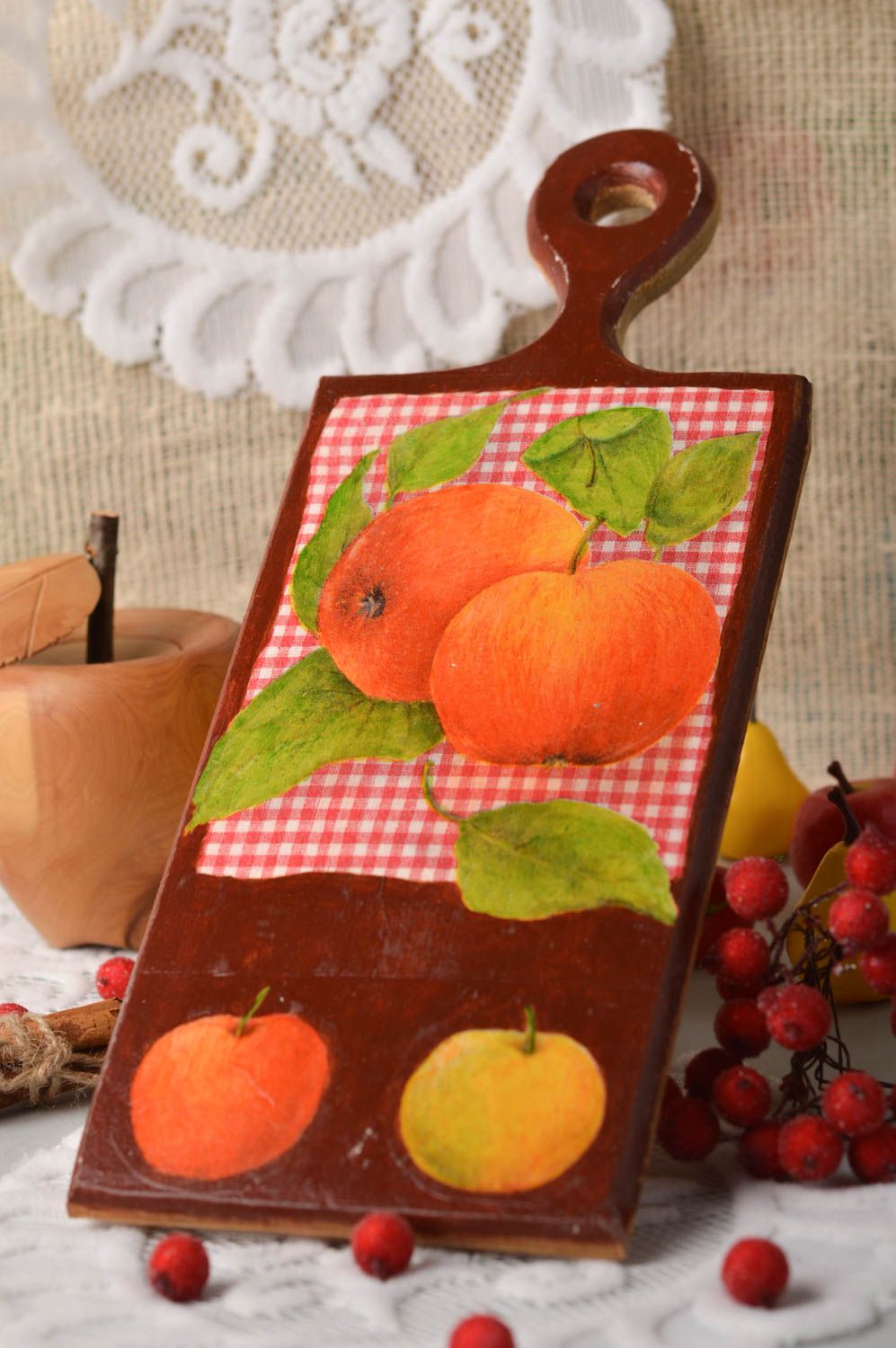 Planche à découper en bois faite main avec pommes Décoration murale cuisine photo 1
