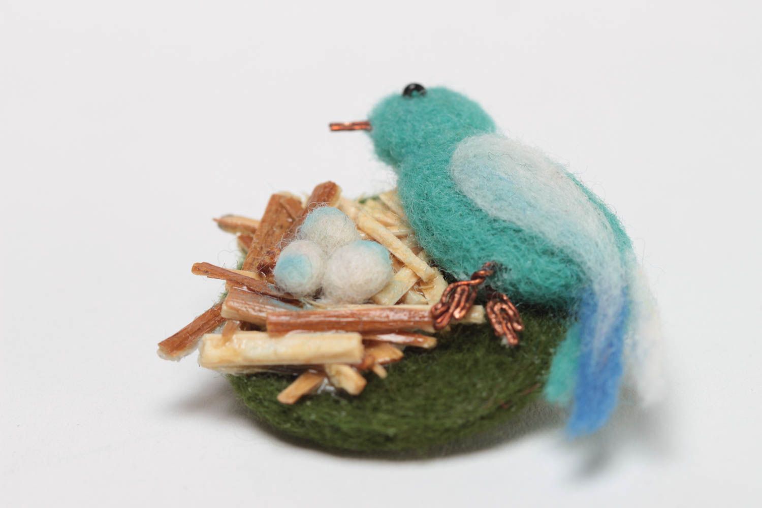 Handmade designer felted wool brooch with blue bird in nest with eggs photo 2