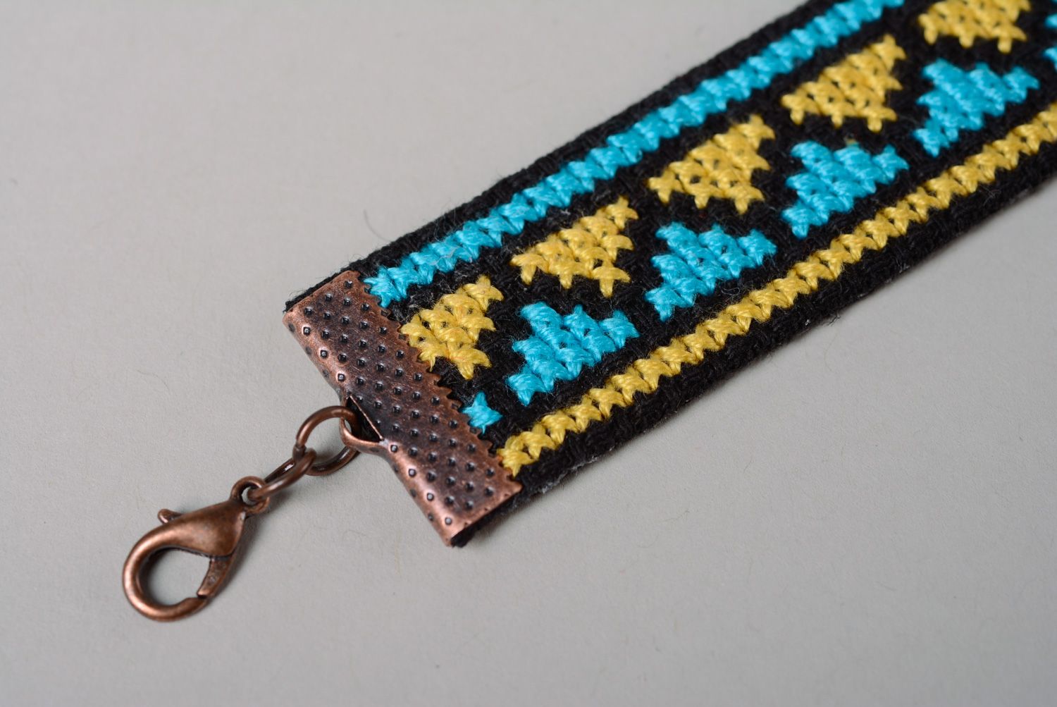Handmade cross stitch embroidered wrist bracelet with adjustable size photo 3