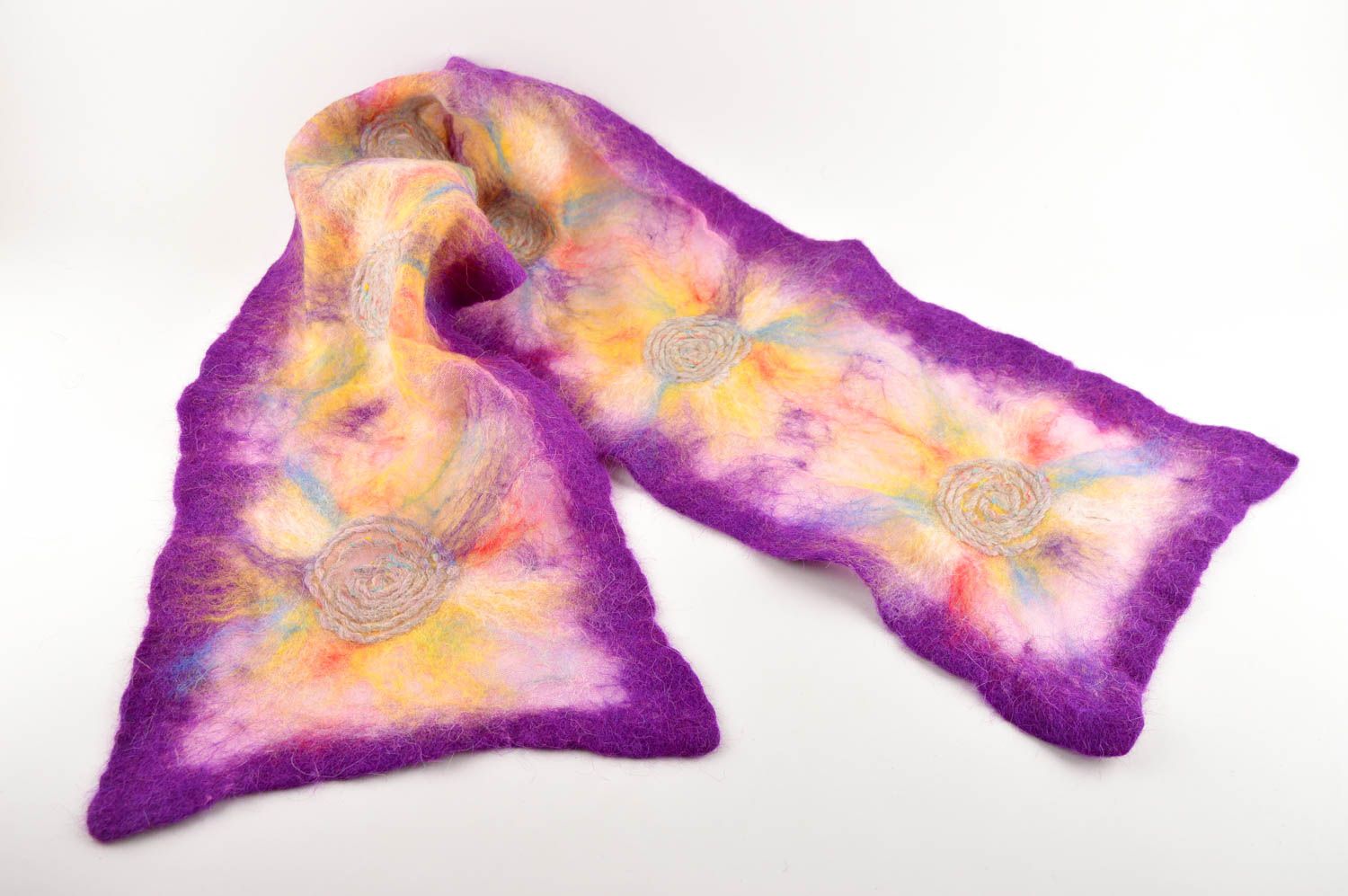 Damen Schal handmade lila Schal aus Wolle modisches Accessoire für Frauen foto 5