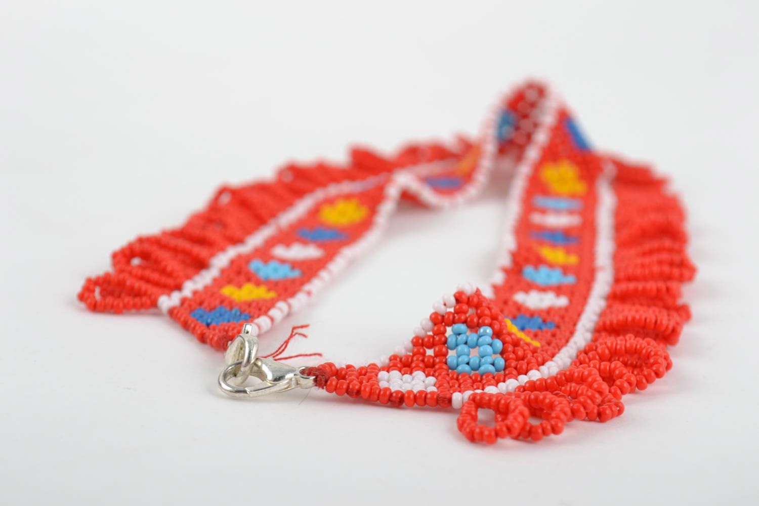 Large collier en perles de rocaille tchèques rouge motif losanges fait main photo 4
