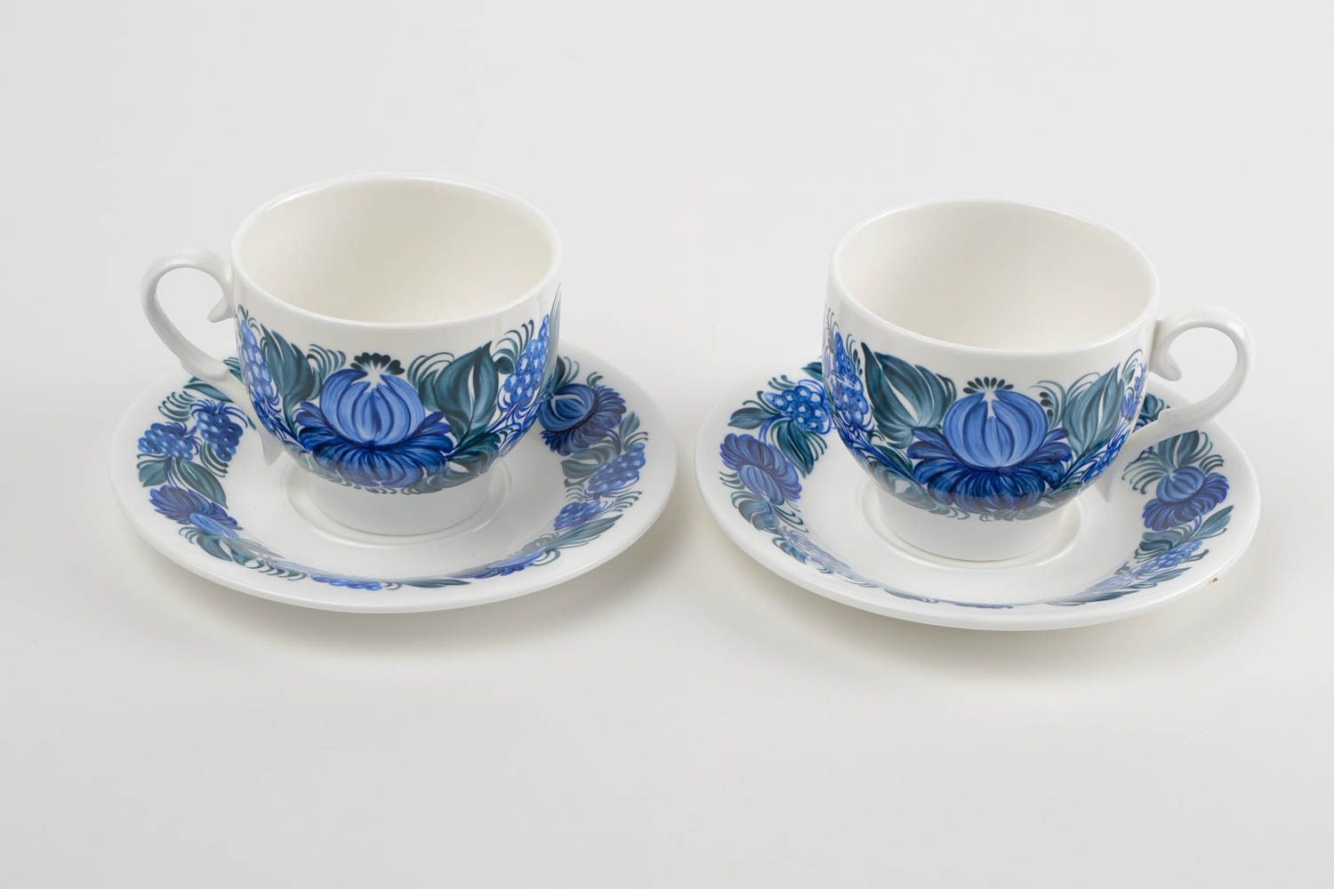 Set of two porcelain white and blue 5 oz tea cups and saucers with floral pattern photo 5