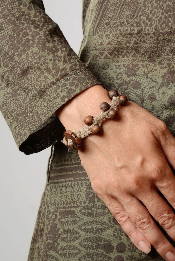 Bracelet tressé en perles céramiques et fil de lin photo 5