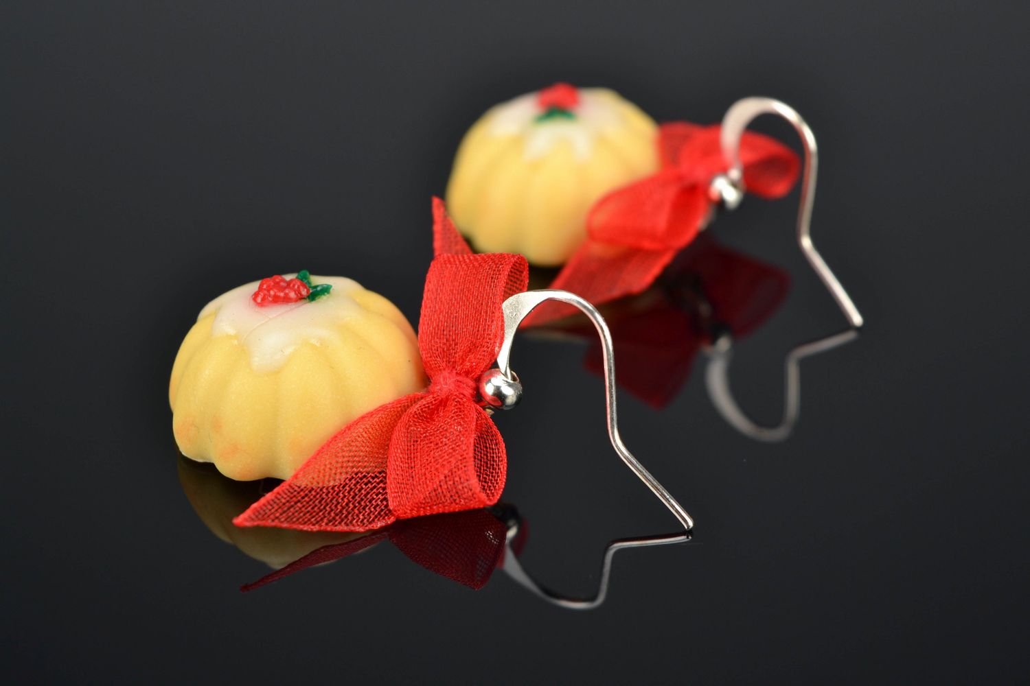 Polymer clay earrings in the shape of cakes with bows photo 1
