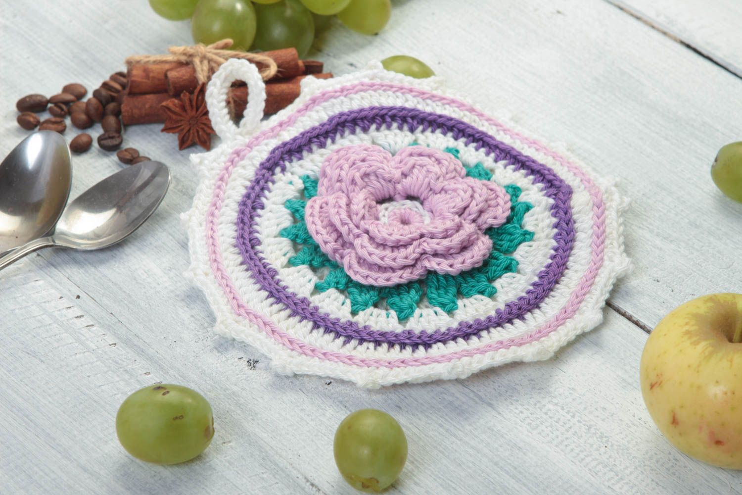 Handmade Topflappen gehäkelt Küchen Textilien Haus Deko violett mit Blume foto 1