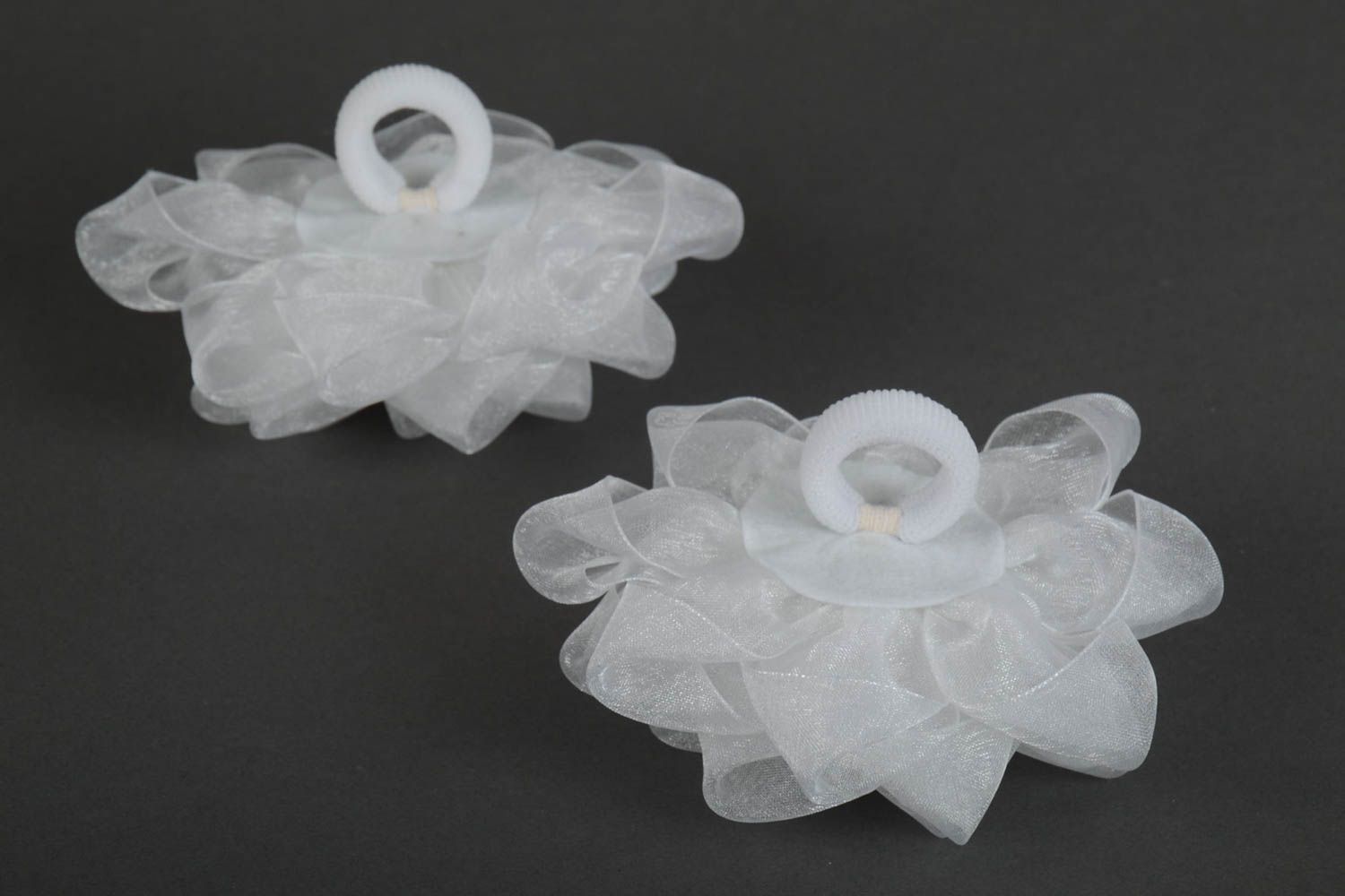 Set of 2 homemade white decorative hair bands with organza ribbon flowers  photo 2
