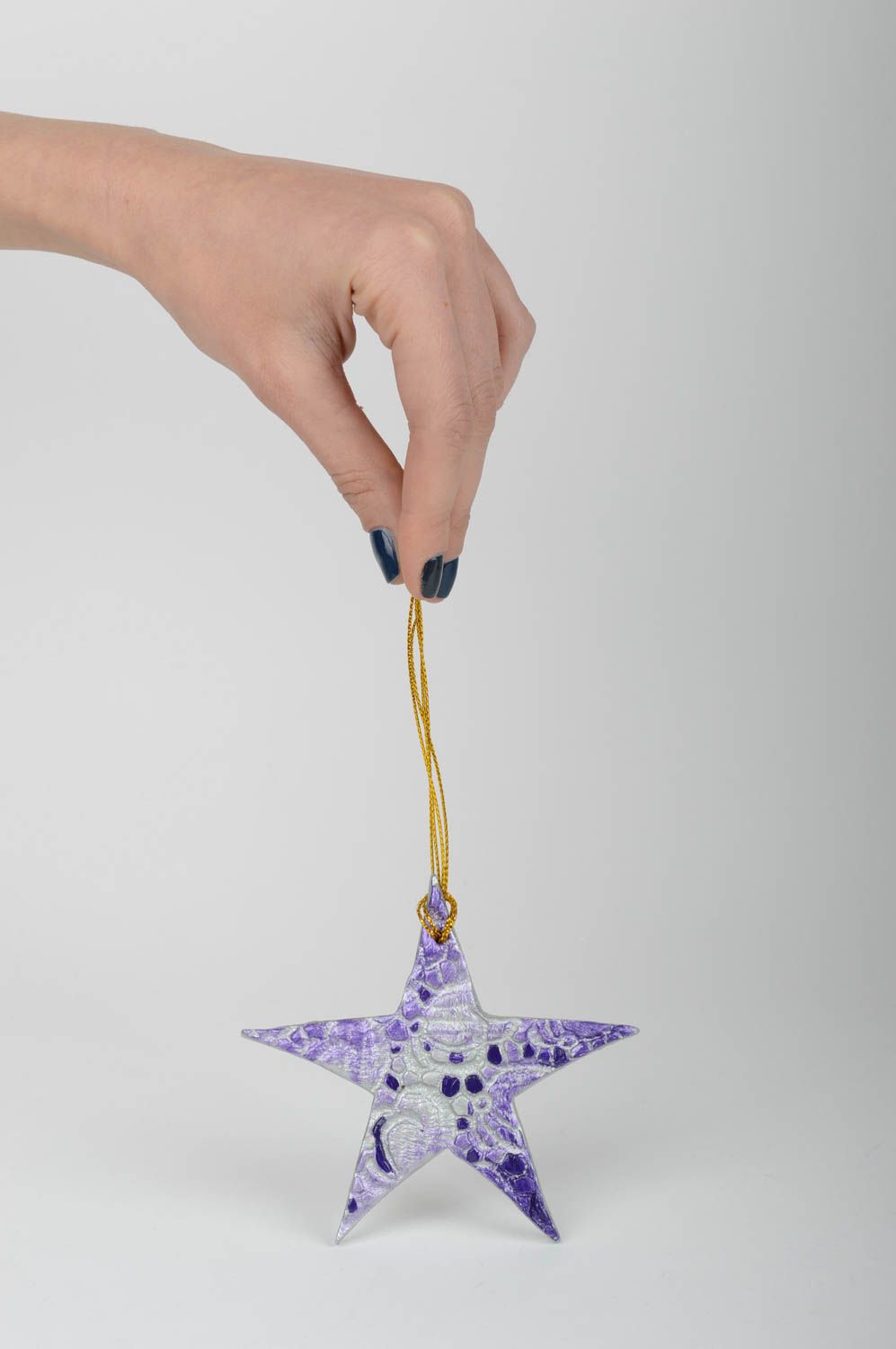 Игрушка на елку хэнд мэйд декор для дома игрушка из глины Сиреневая звезда фото 2