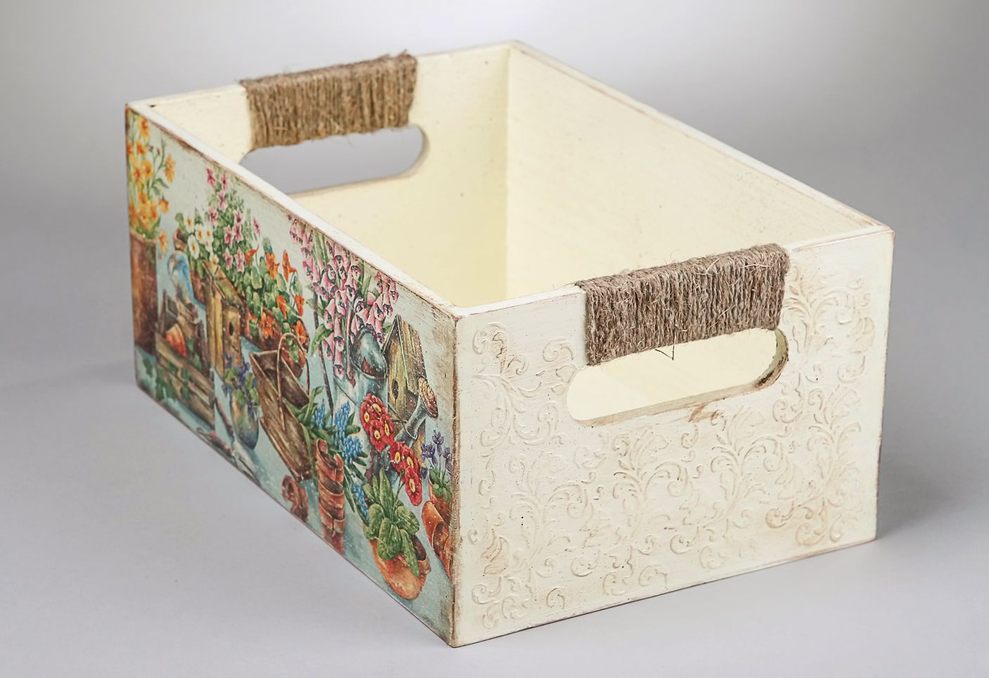Box for needlework, made of wood, Still-life, decoupage photo 2