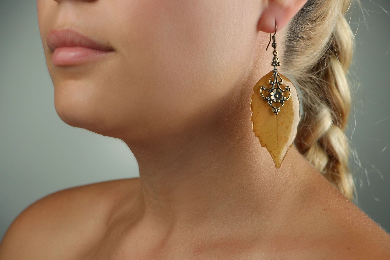Earrings with epoxy autumn leaves photo 4