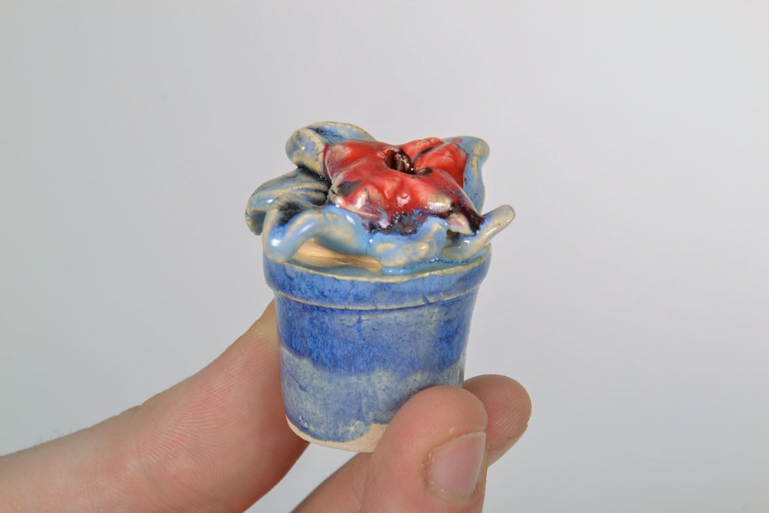 Designer figurine Flowerpot photo 2