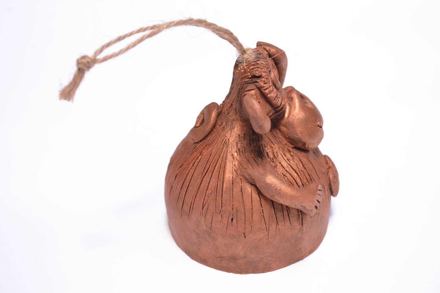 Колокольчик из глины ручной работы авторская керамика обезьянка глиняный сувенир фото 2