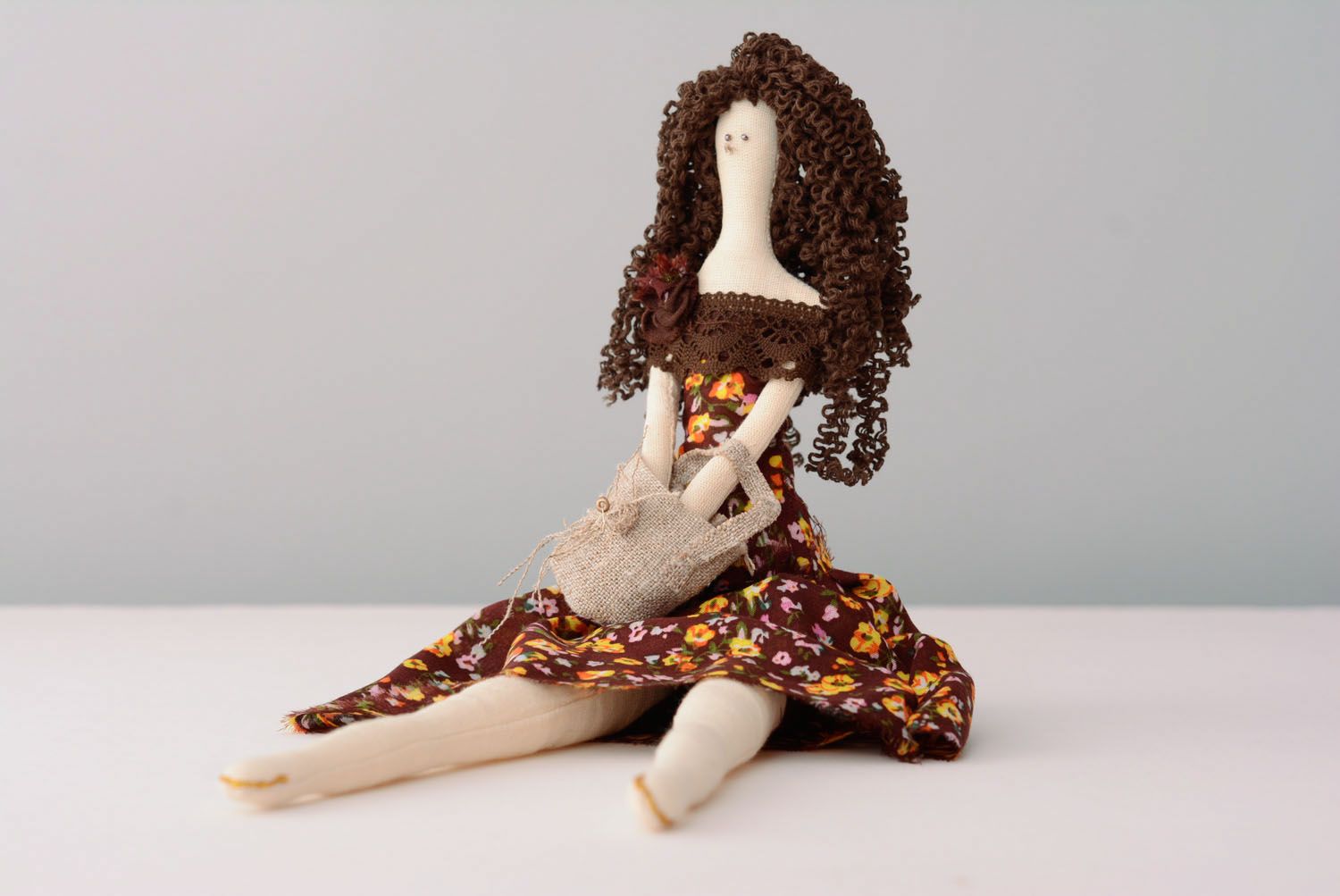 Мягкая кукла для интерьера Кофейница-успешница фото 1