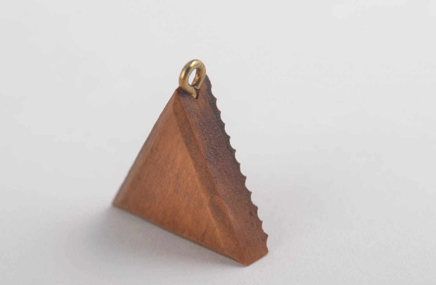 Кулон на шею кулон ручной работы шейный кулон в виде треугольника деревянный фото 2