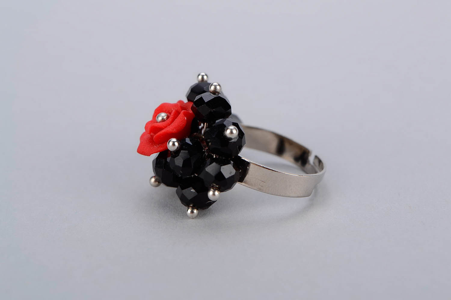 Кольцо черно-красное Аленький цветочек фото 3