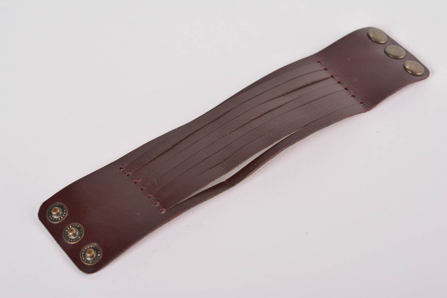 Коричневый кожаный браслет ручной работы украшение из кожи необычный подарок фото 5