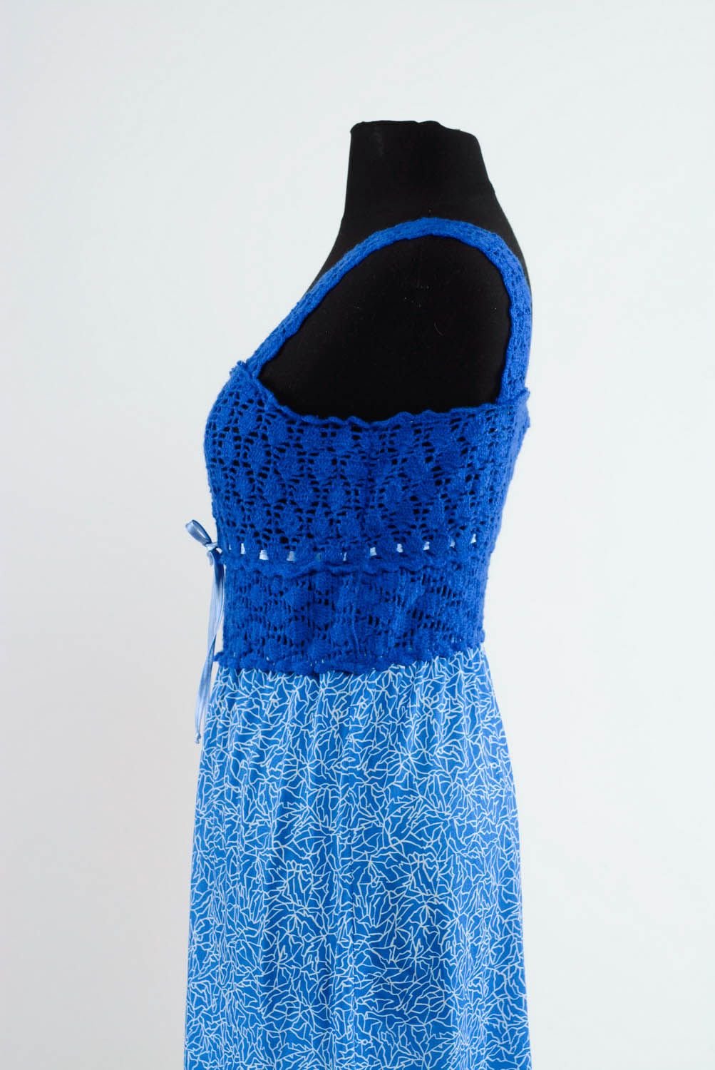 Robe bleue en acrylique et demi-laine faite main photo 3