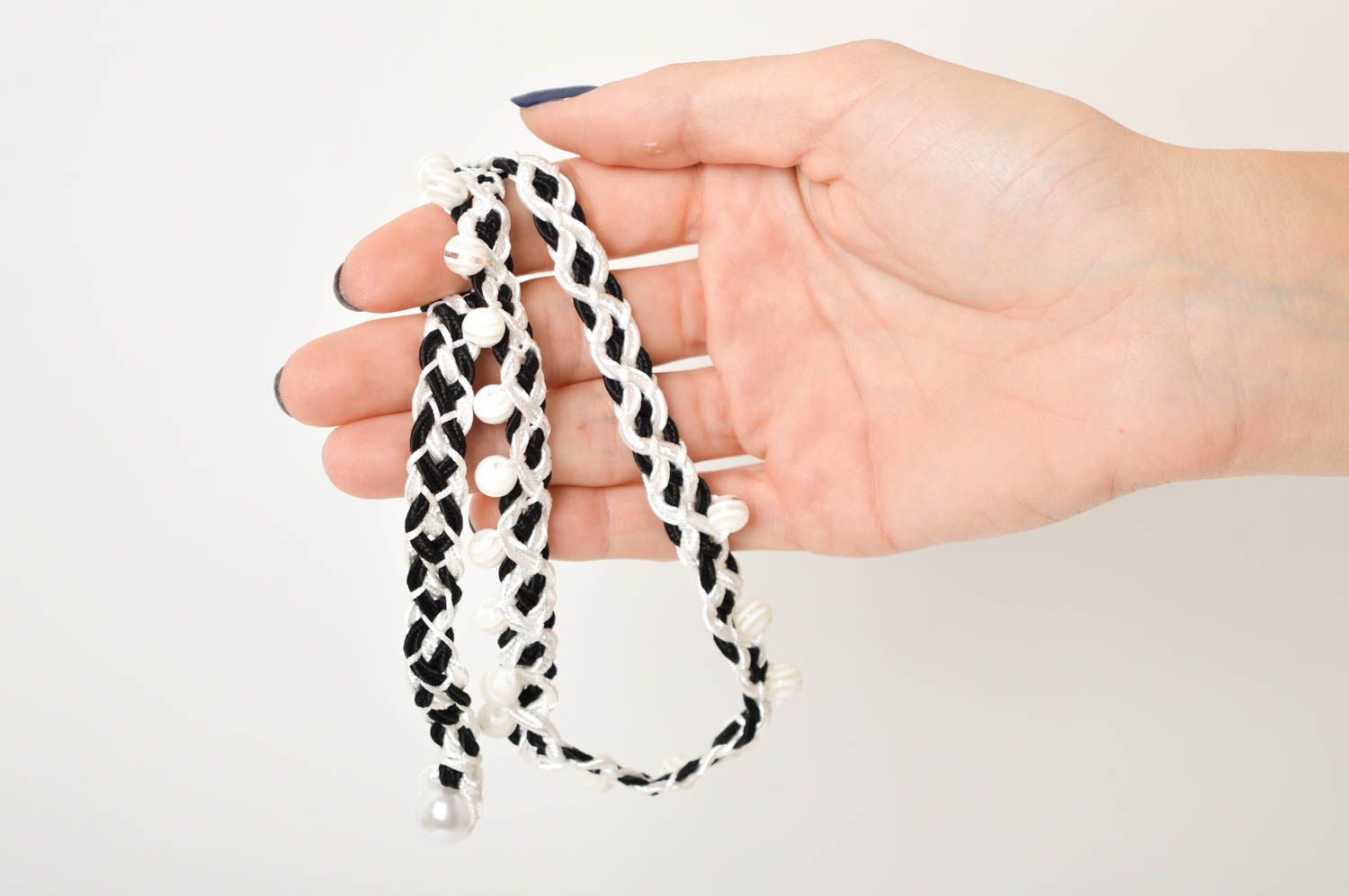 Handmade beaded necklace black and white thread necklace stylish jewelry  photo 2