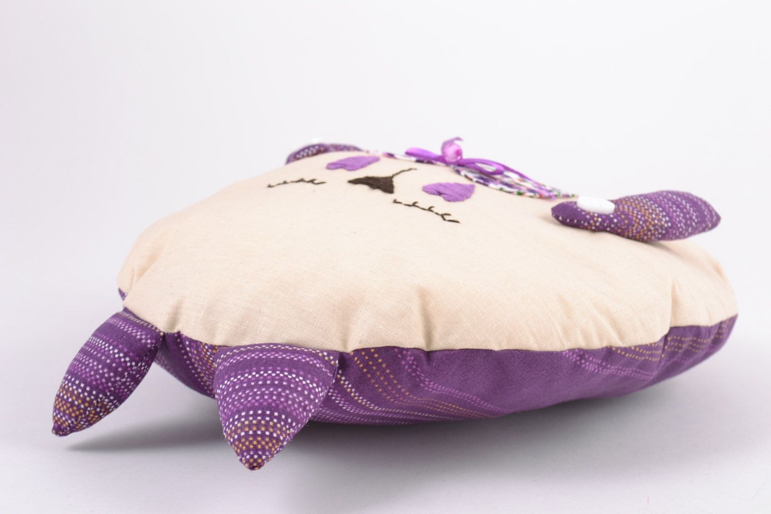 Juguete de peluche almohada artesanal con forma de gato para niños y para decoración foto 4