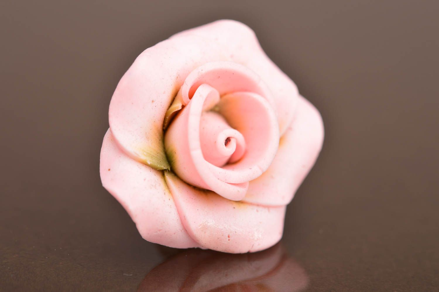 Handmade designer polymer clay floral stud earrings tender pink roses photo 4