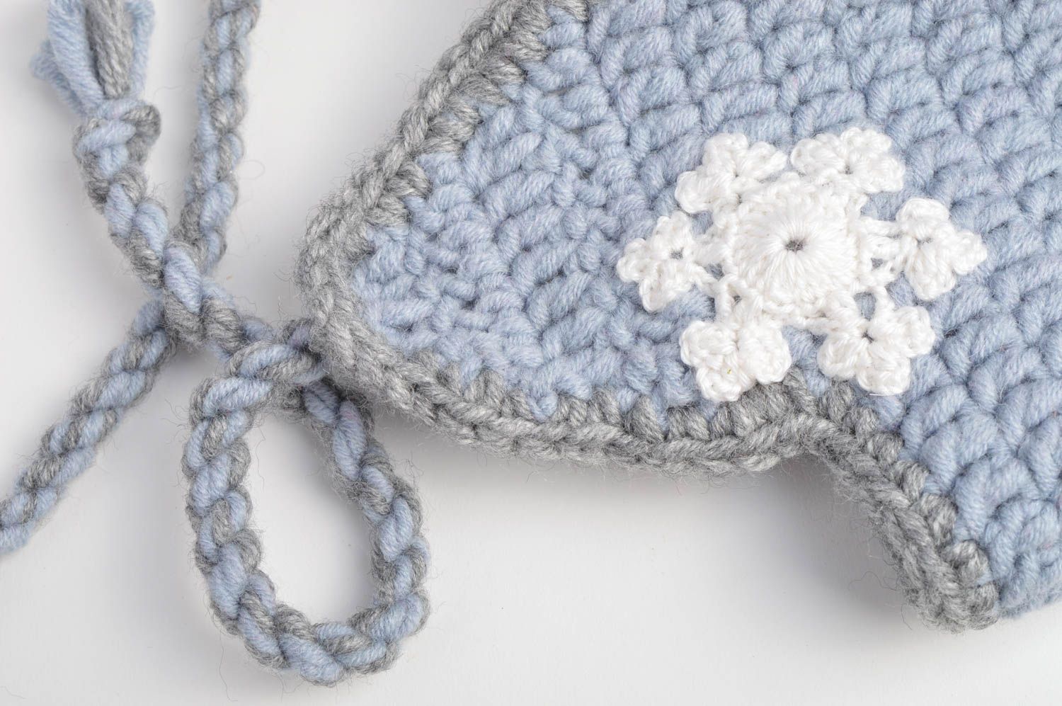 Bonnet tricot fait main Chapeau au crochet laine acrylique pompon Vêtement fille photo 5